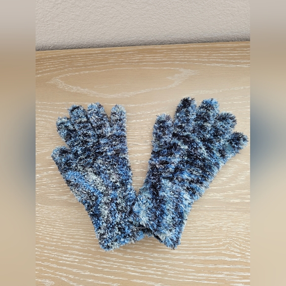 Esprit Eyelash Yarn Blue and Black Fuzzy Gloves New - Picture 1 of 3